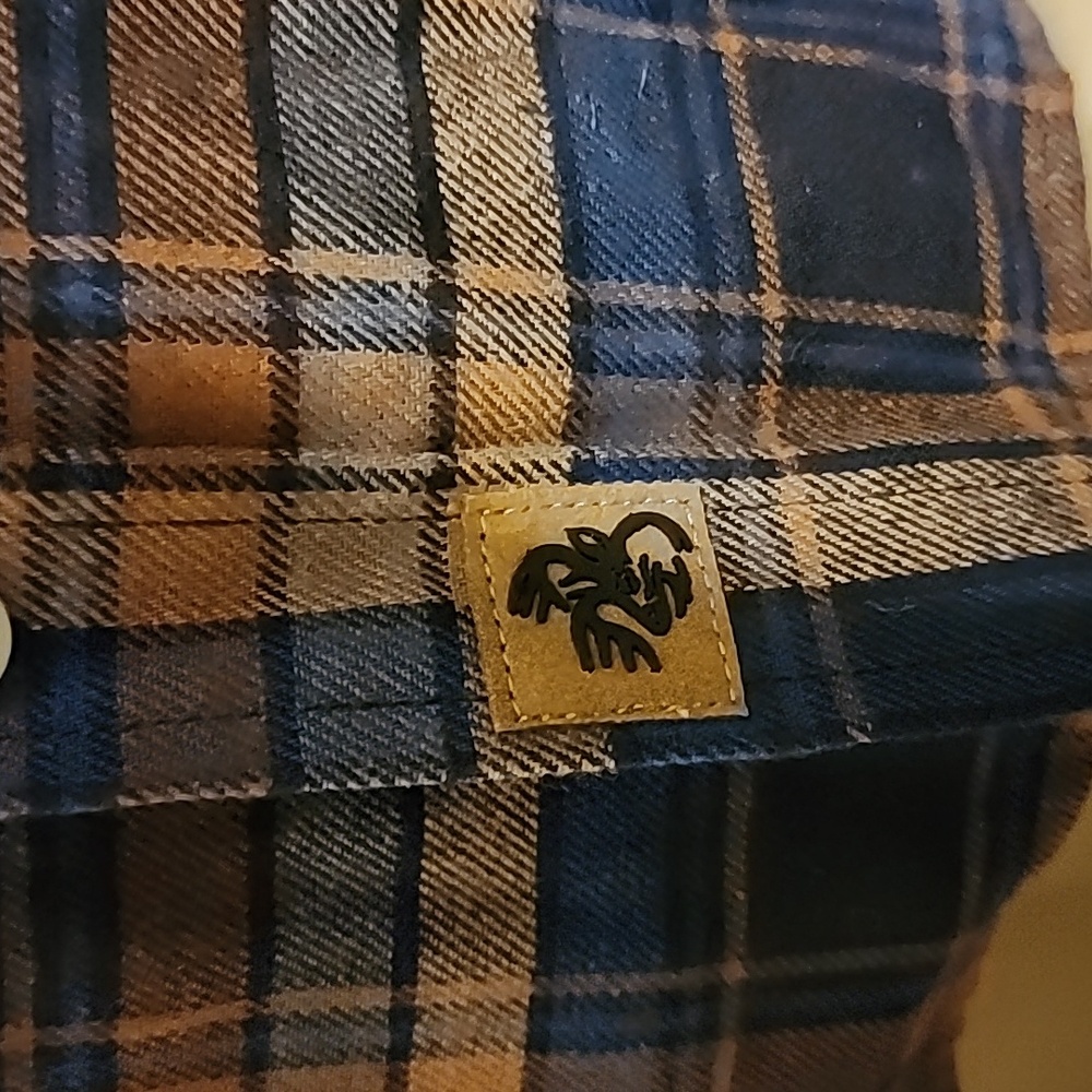 Legendary Whitetails Navy and Brown Plaid Flannel - Picture 7 of 7